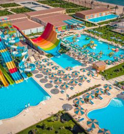 HAWAII PARADISE AQUA PARK RESORT