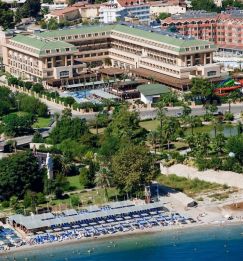 CRYSTAL DE LUXE RESORT & SPA